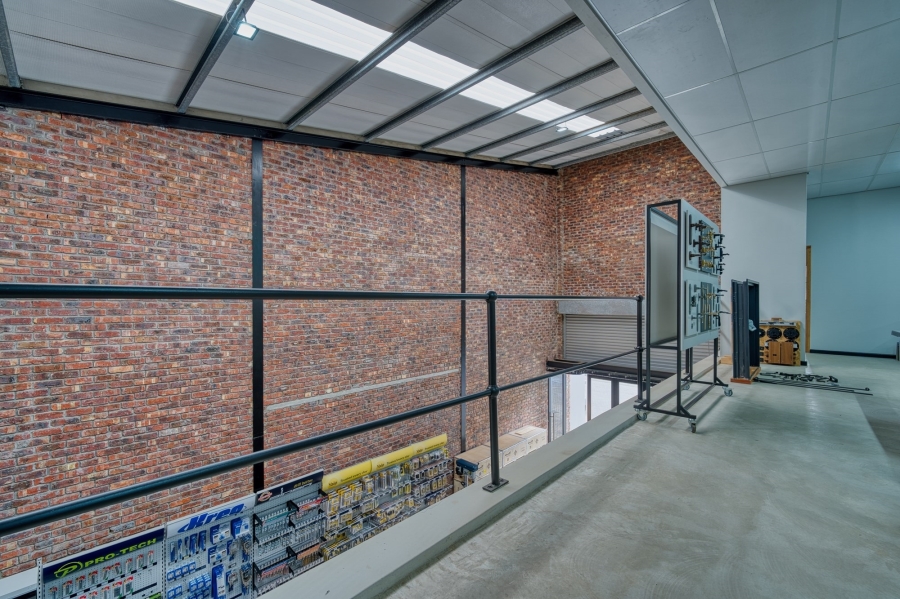 To Let commercial Property for Rent in De Zoete Inval Western Cape